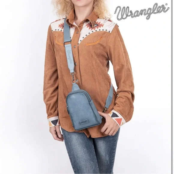 Wrangler sling bag - Picture 3 of 6